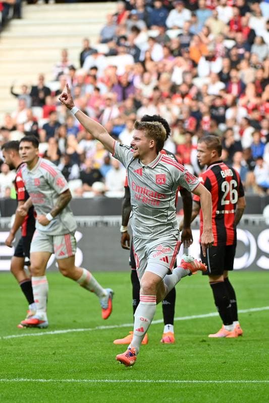 Football. Ligue 1 McDonald's. OGC Nice - Olympique Lyonnais. 18.10.2025