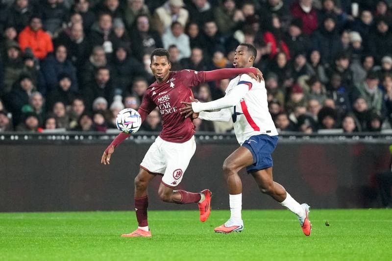 Football. Ligue 1. FC Metz - Paris Saint-Germain. 13.12.2025