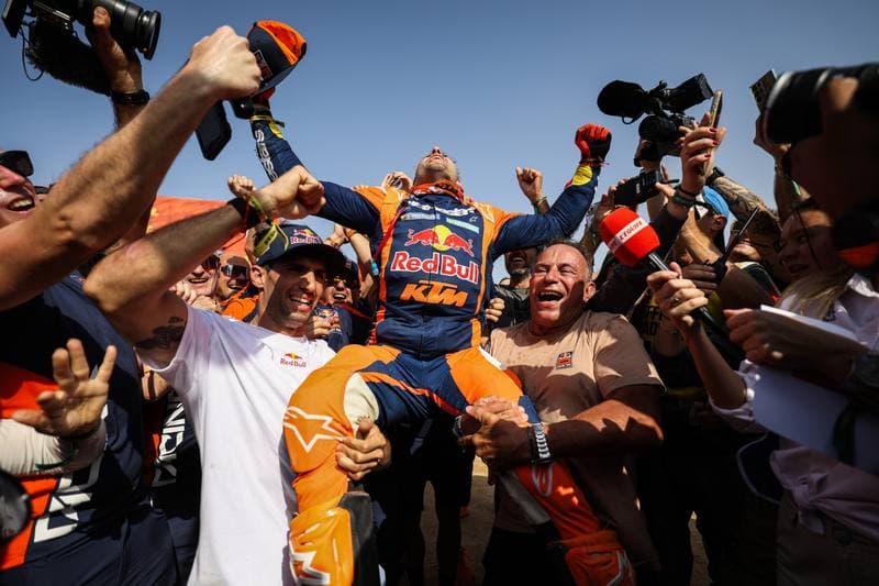 Motorsport. Dakar Rally. Finish. 17.01.2026