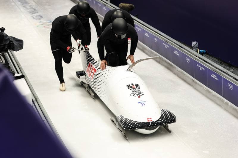 Bobsleigh. XXV Olympic Winter Games. Official Training. 19.02.2026