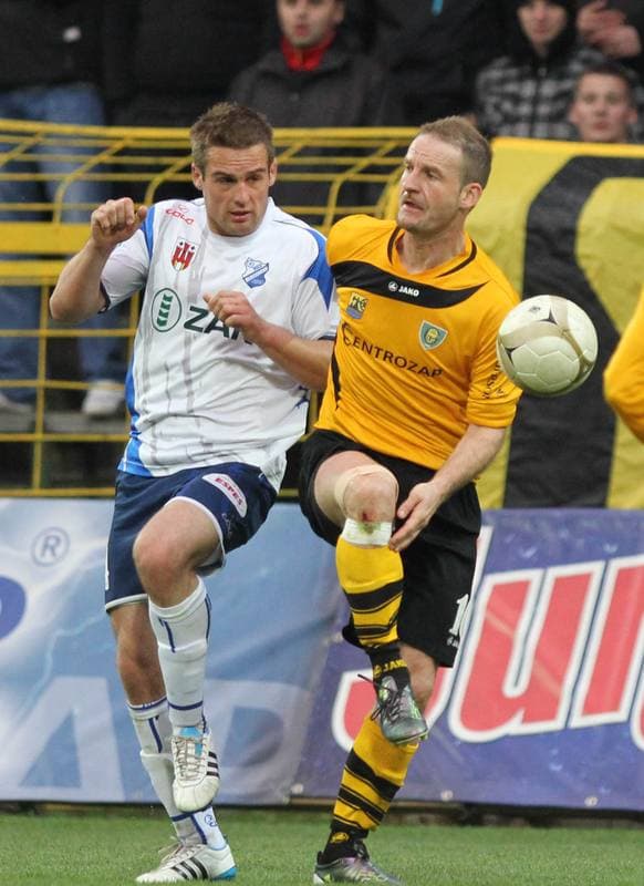 Football. I Liga. GKS Katowice - MKS Kluczbork. 10.04.2011