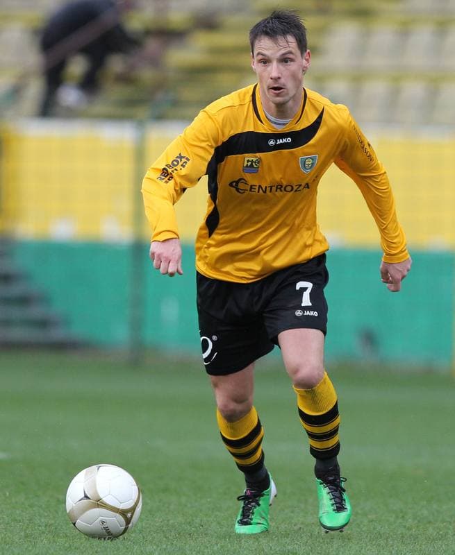 Football. I Liga. GKS Katowice - MKS Kluczbork. 10.04.2011