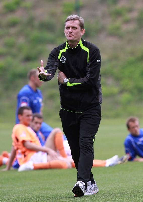 Football. I Liga. GKS Katowice - MKS Kluczbork. 10.04.2011