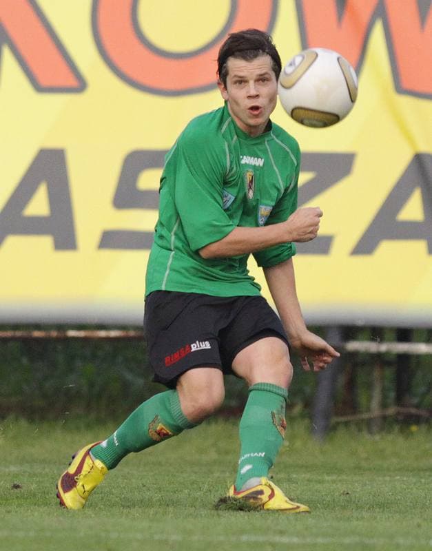 Football. Bytom I liga. Ruch Radzionkow - KSZO Ostrowiec. 02.10.2010