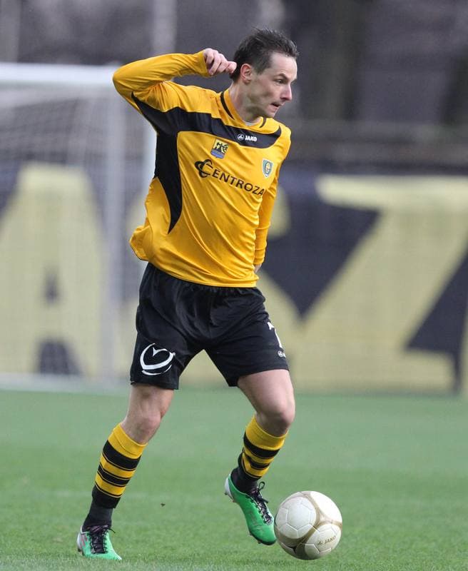Football. I Liga. GKS Katowice - MKS Kluczbork. 10.04.2011