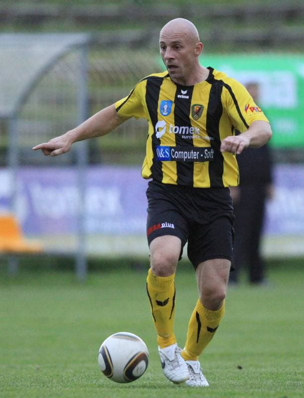 Football. Bytom I liga. Ruch Radzionkow - GKS Katowice. 19.09.2010