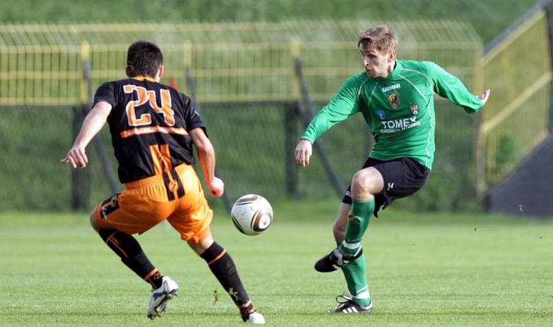 Football. Bytom I liga. Ruch Radzionkow - KSZO Ostrowiec. 02.10.2010