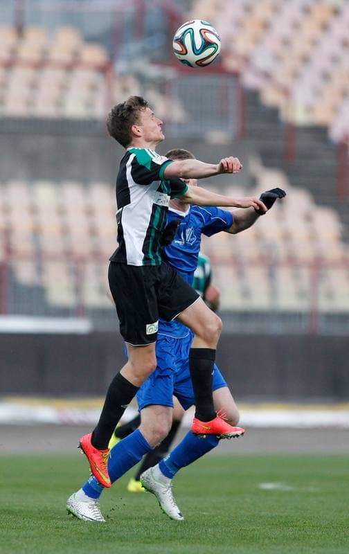 Football. II Liga. ROW Rybnik - MKS Kluczbork. 18.04.2015