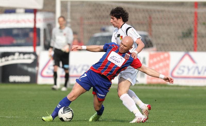 Football. Ekstraklasa. Polonia Bytom - Jagiellonia Bialystok. 30.04.2011