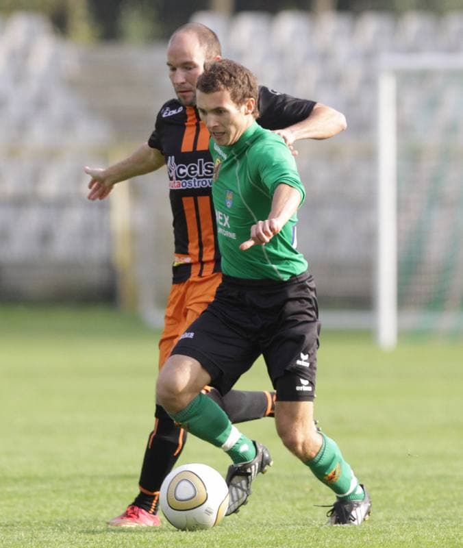 Football. Bytom I liga. Ruch Radzionkow - KSZO Ostrowiec. 02.10.2010