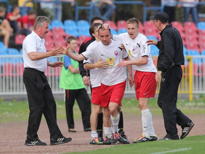 Football. I liga. Odra Wodzislaw - Kolejarz Stroze. 23.04.2011