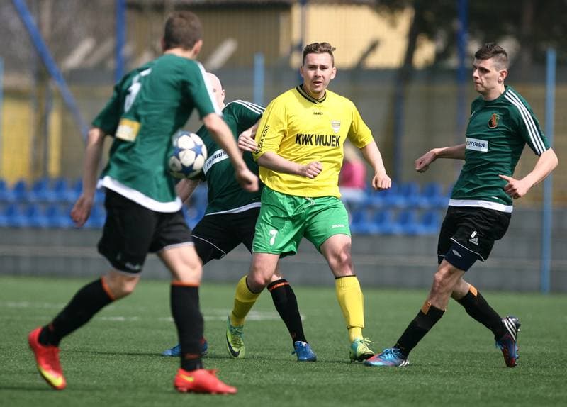 Football. Liga Okregowa. Rozwoj II Katowice - Gornik MK Katowice. 12.04.2015