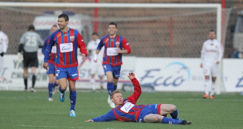 Football. Ekstraklasa. Polonia Bytom - Wisla Krakow. 20.03.2011