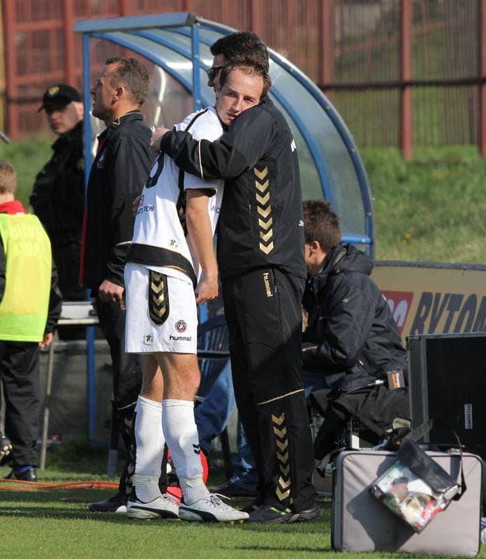 Football. Bytom Ekstraklasa. Polonia Bytom - Polonia Warszawa. 16.04.2011