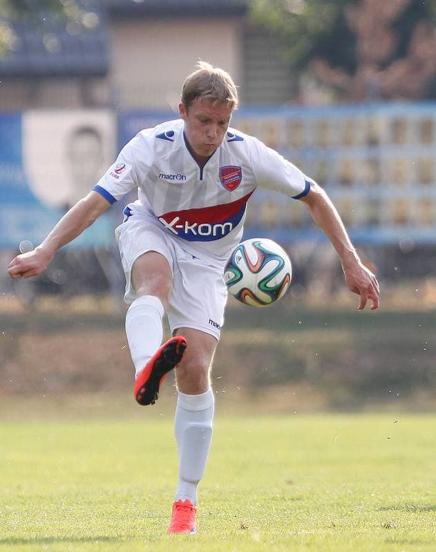 Football. II Liga. Nadwislan Gora - Rakow Czestochowa. 09.08.2015