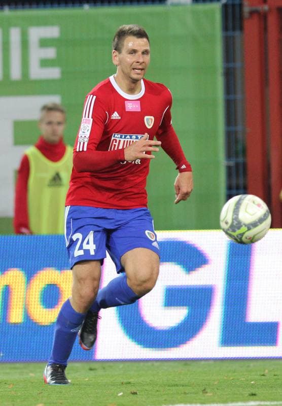 Football. T-Mobile Ekstraklasa. Piast Gliwice - Jagiellonia Bialystok. 04.11.2013