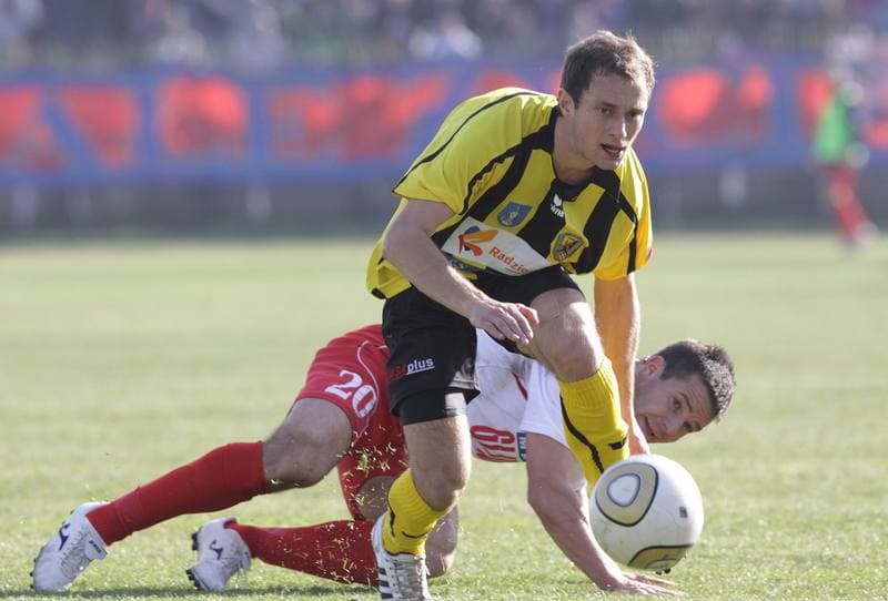 Football. I liga. Ruch Radzionkow - Piast Gliwice. 30.10.2010