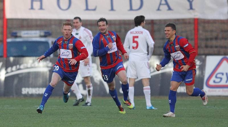 Football. Ekstraklasa. Polonia Bytom - Wisla Krakow. 20.03.2011