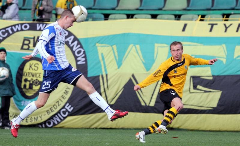 Football. I Liga. GKS Katowice - MKS Kluczbork. 10.04.2011