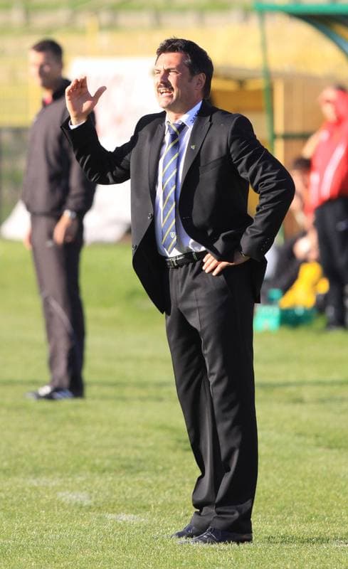 Football. Bytom I liga. Ruch Radzionkow - GKS Katowice. 19.09.2010