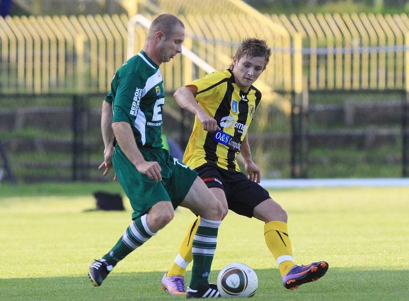 Football. Bytom I liga. Ruch Radzionkow - GKS Katowice. 19.09.2010