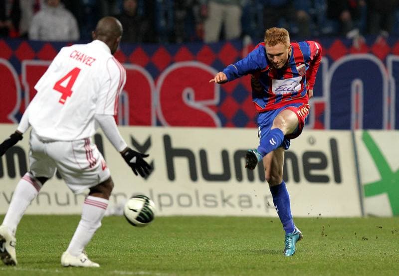 Football. Ekstraklasa. Polonia Bytom - Wisla Krakow. 20.03.2011