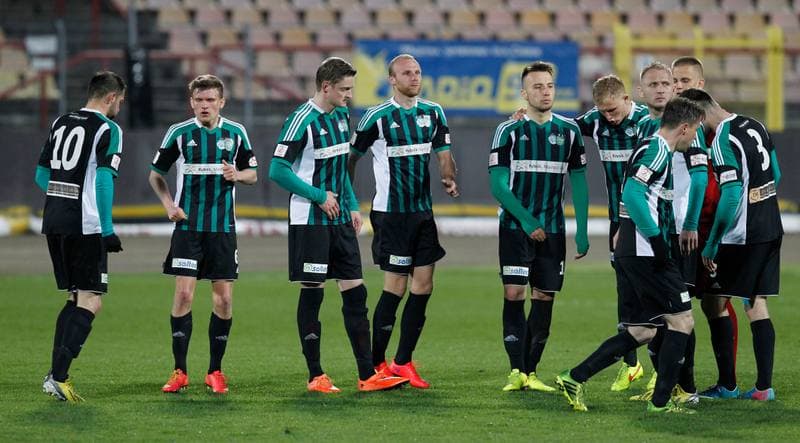 Football. II Liga. ROW Rybnik - MKS Kluczbork. 18.04.2015