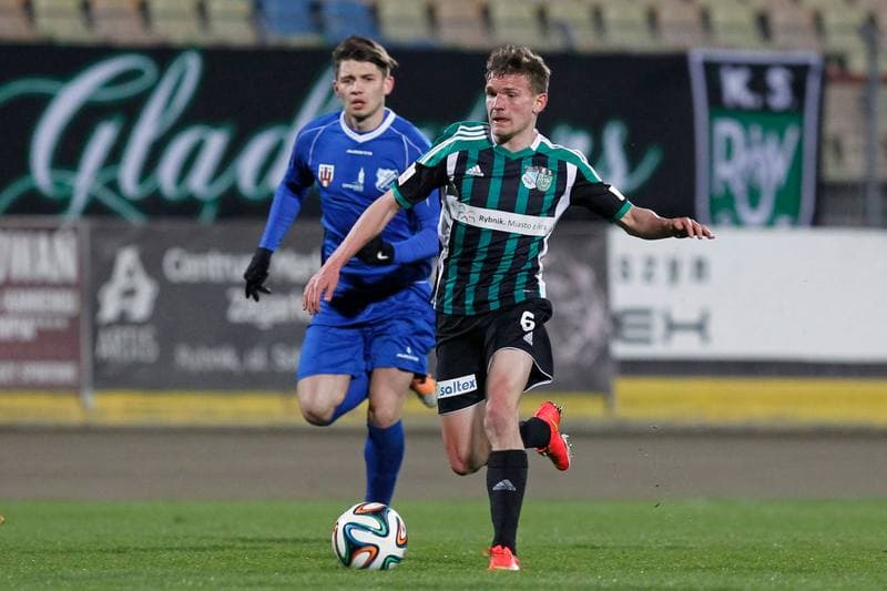 Football. II Liga. ROW Rybnik - MKS Kluczbork. 18.04.2015