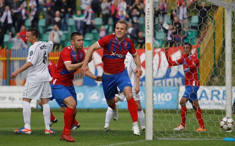Football. II Liga. Rozwoj Katowice - Rakow Czestochowa. 24.05.2015