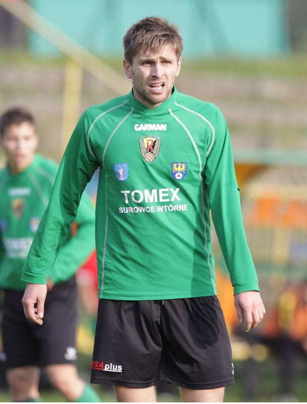 Football. Bytom I liga. Ruch Radzionkow - KSZO Ostrowiec. 02.10.2010