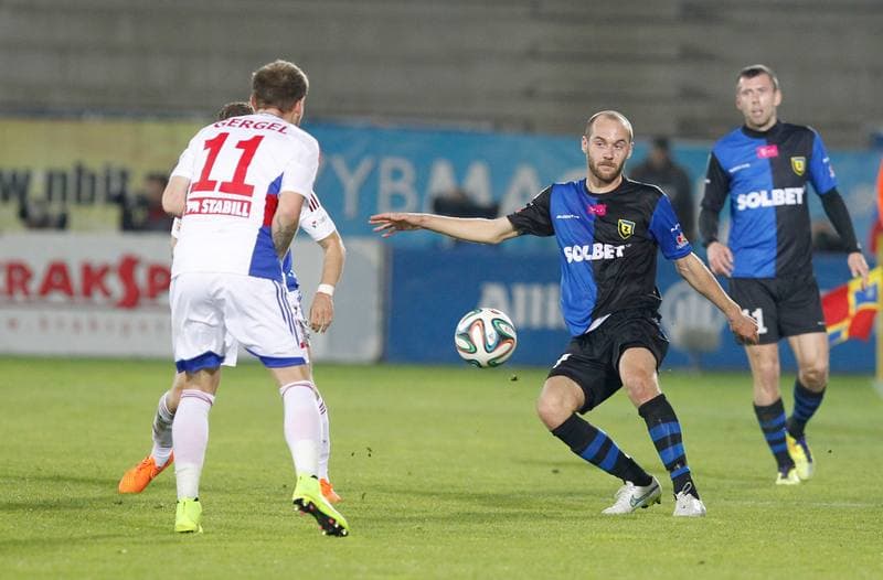 Football. T-Mobile Ekstraklasa. Gornik Zabrze - Zawisza Bydgoszcz. 29.04.2015