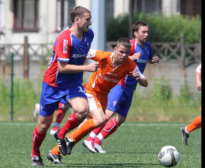 Football. B klasa grupa II. Gornik II Zabrze - UKS Biskupice. 29.05.2011