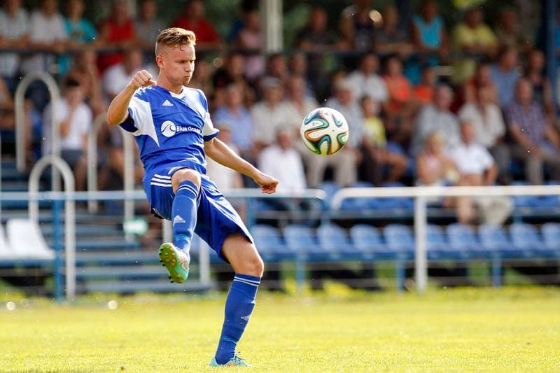 Football. II Liga. Nadwislan Gora - Rakow Czestochowa. 09.08.2015