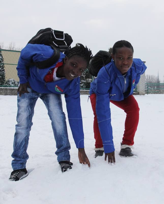 Football. Unia Raciborz. Testowane zawodniczki. 11.02.2013