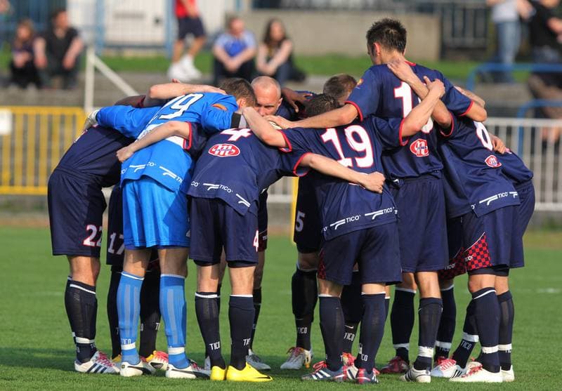 Football. I liga. Odra Wodzislaw - Kolejarz Stroze. 23.04.2011