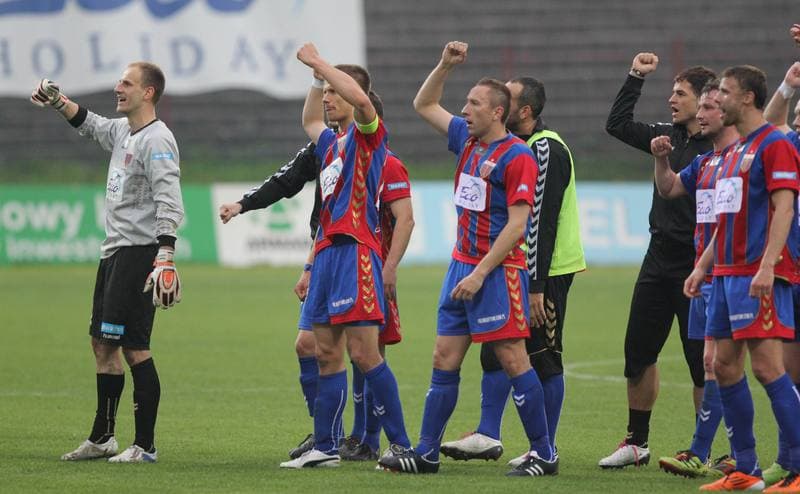 Football. Ekstraklasa. Polonia Bytom - Jagiellonia Bialystok. 30.04.2011