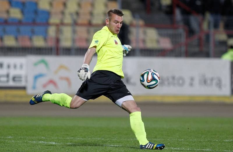 Football. II Liga. ROW Rybnik - MKS Kluczbork. 18.04.2015
