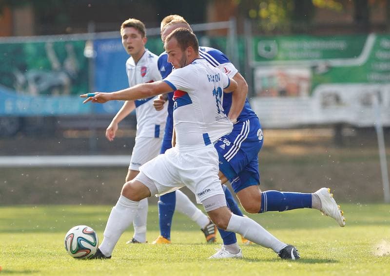 Football. II Liga. Nadwislan Gora - Rakow Czestochowa. 09.08.2015