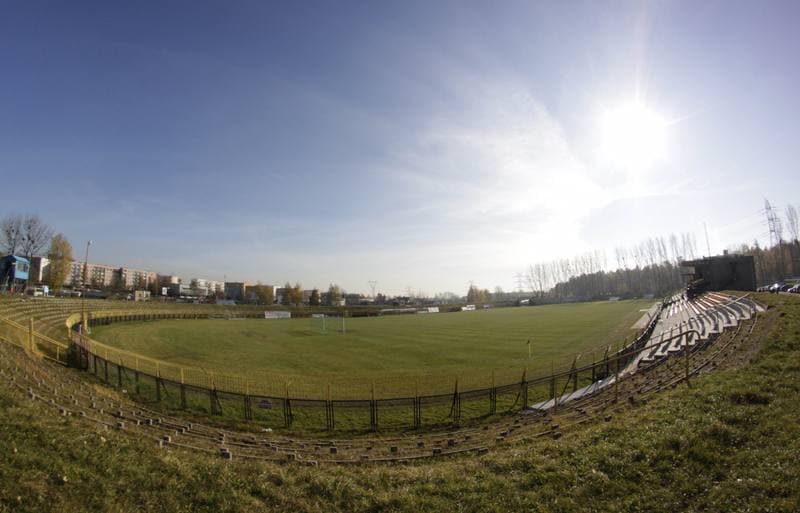 Football. Bytom I liga. Ruch Radzionkow - Piast Gliwice. 30.10.2010