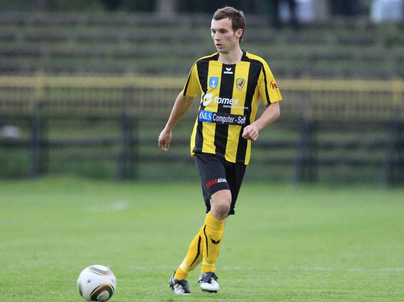 Football. Bytom I liga. Ruch Radzionkow - GKS Katowice. 19.09.2010