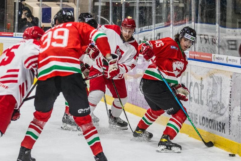 Ice Hockey. EIHC Christmas Cup. Poland - Hungary. 17.12.2021