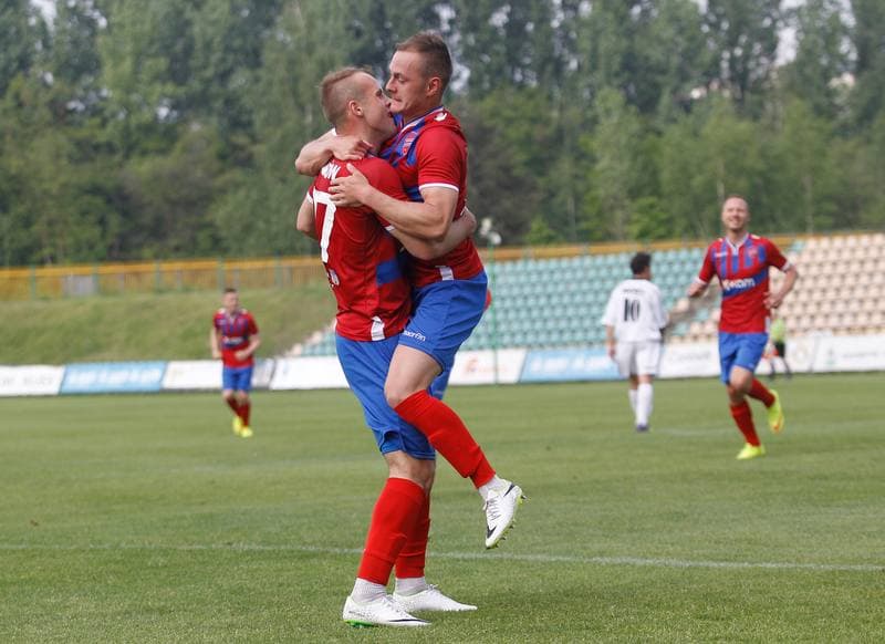 Football. II Liga. Rozwoj Katowice - Rakow Czestochowa. 24.05.2015