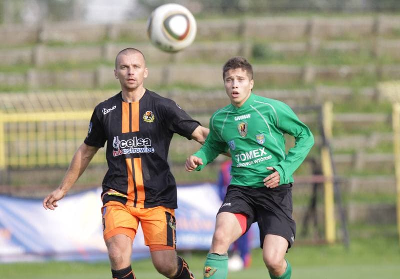 Football. Bytom I liga. Ruch Radzionkow - KSZO Ostrowiec. 02.10.2010
