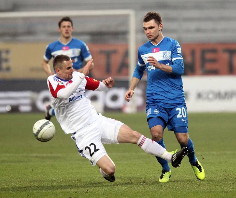 Football. T-Mobile Ekstraklasa. Gornik Zabrze - Lech Poznan. 10.03.2013