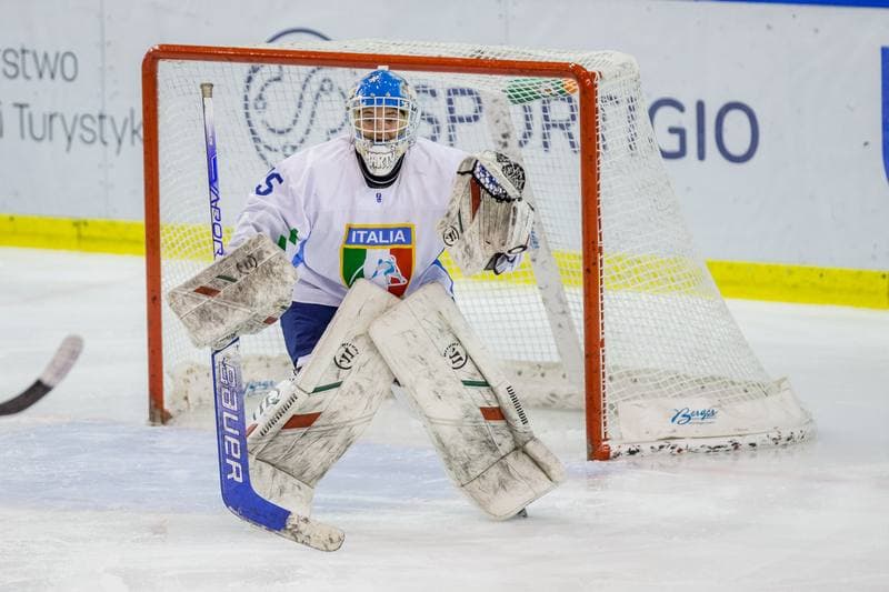 Ice Hockey. Women's World Championship Division 1 Group B. Italy - Kazakhstan. 11.04.2022