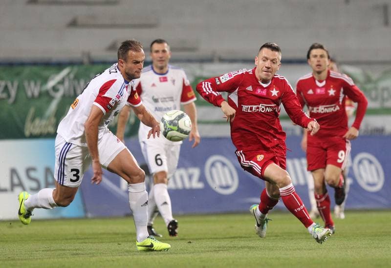 Football. T-Mobile Ekstraklasa. Gornik Zabrze - Wisla Krakow. 08.11.2013