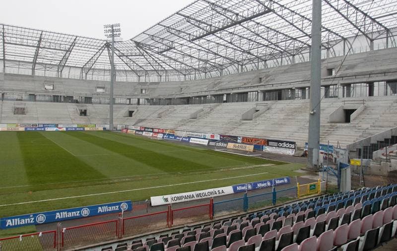 Football. Gornik Zabrze. Press Conference. 22.11.2013