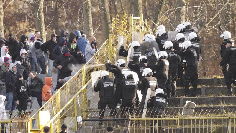 Football. I liga. Ruch Radzionkow - Piast Gliwice. 30.10.2010