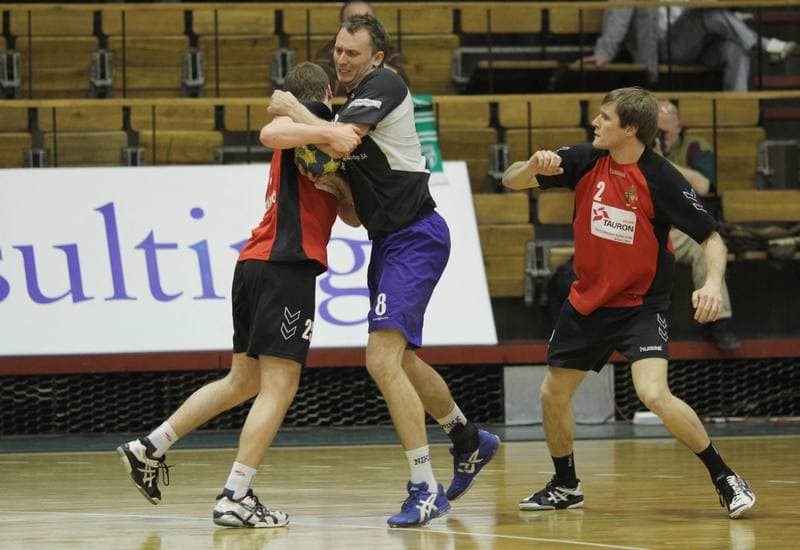 Handball. I liga grupa B. NMC Powen Zabrze - MTS Chrzanow. 16.04.2011