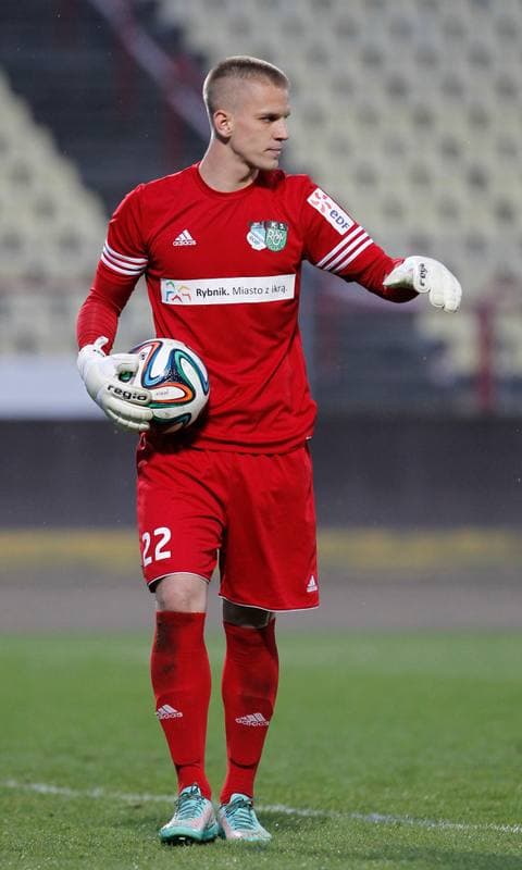Football. II Liga. ROW Rybnik - MKS Kluczbork. 18.04.2015